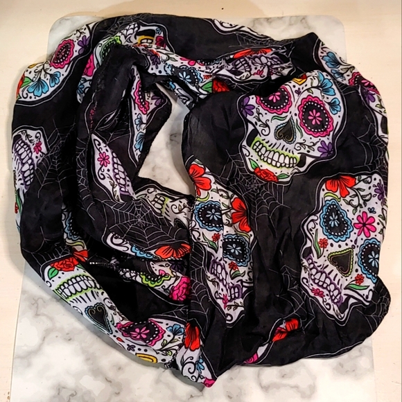 Sugar Skull Scarf - Picture 1 of 2